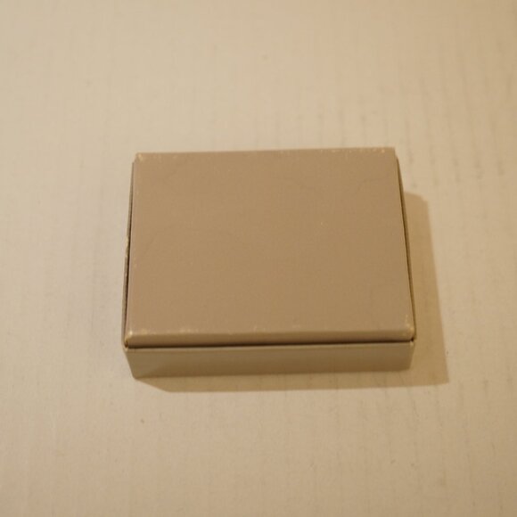 VINTAGE AVON EMERALD GREEN CRYSTAL TEARDROP NECKLACE - Picture 12 of 12